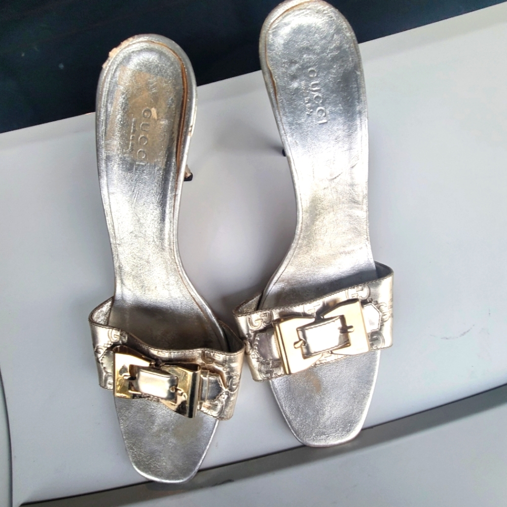 Gucci Women's Silver Slide Sandals